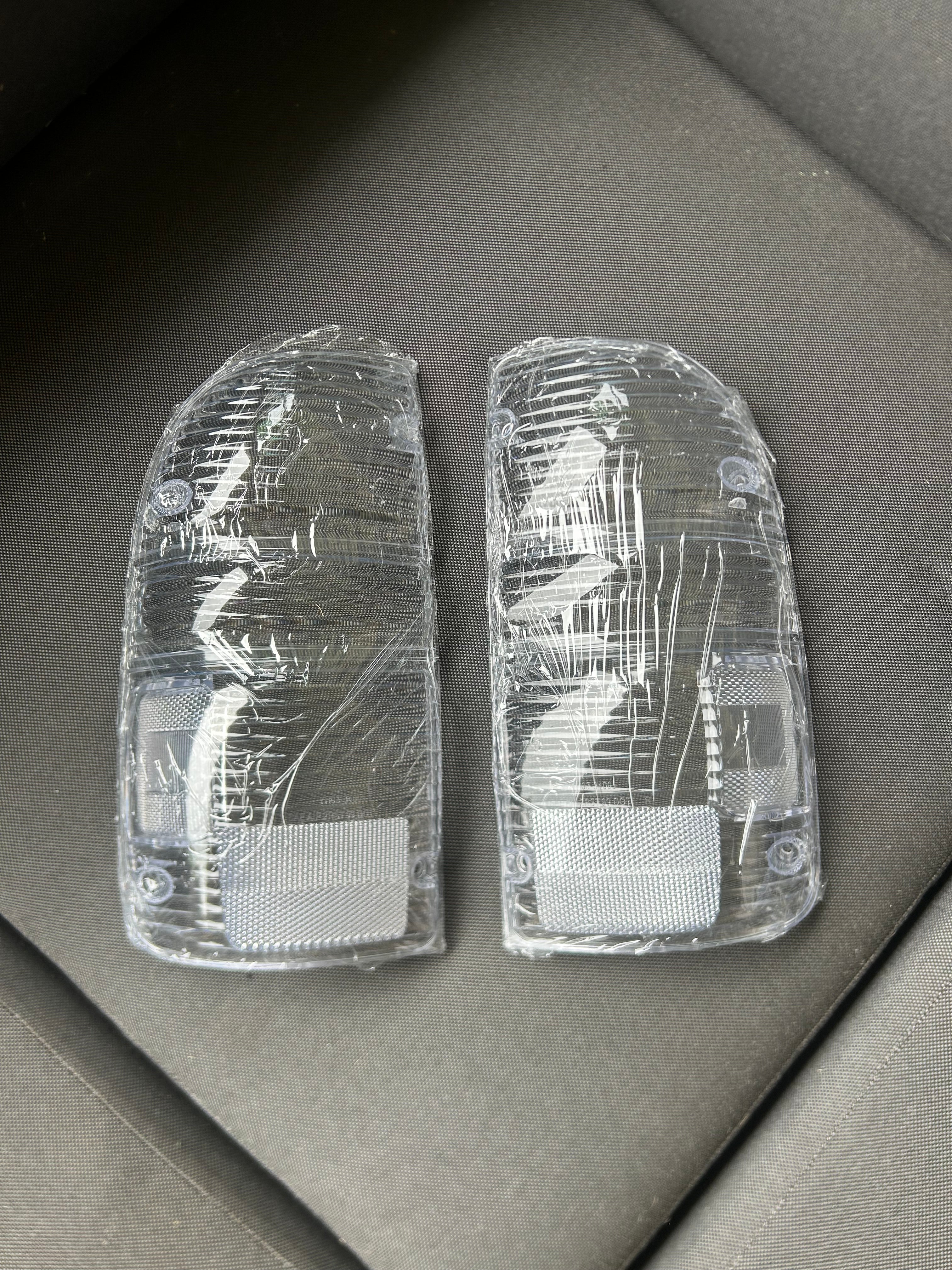 PRE-ORDER 1995–2004 Toyota Tacoma Clear Tail Lights (1st Gen)
