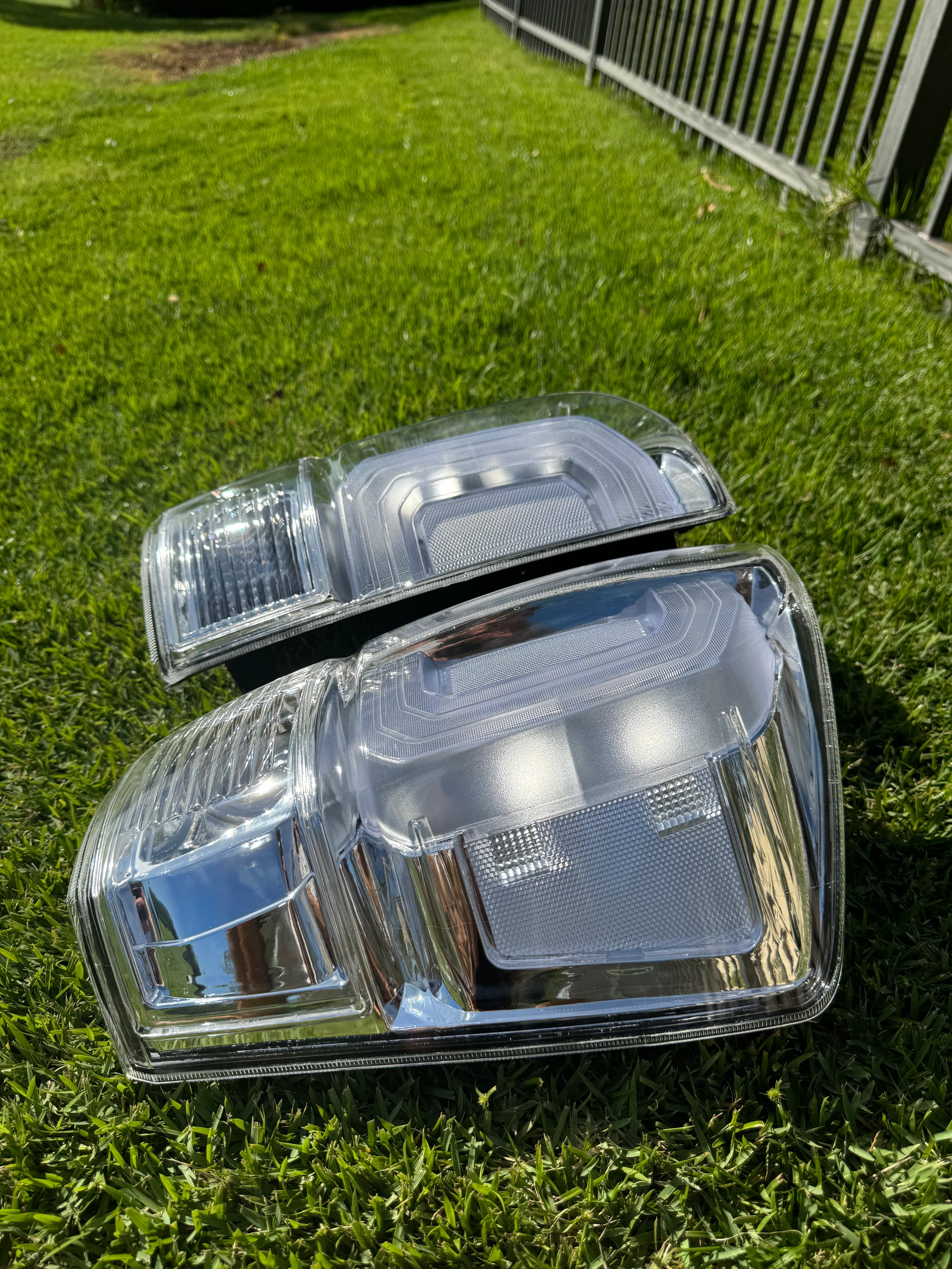 2016–2023 Toyota Tacoma Clear Tail Lights (3rd Gen)